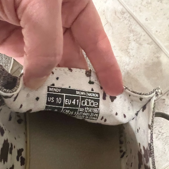 Women’s HEY DUDE Sz 10 Wendy brown chadron cow animal - Picture 4 of 7